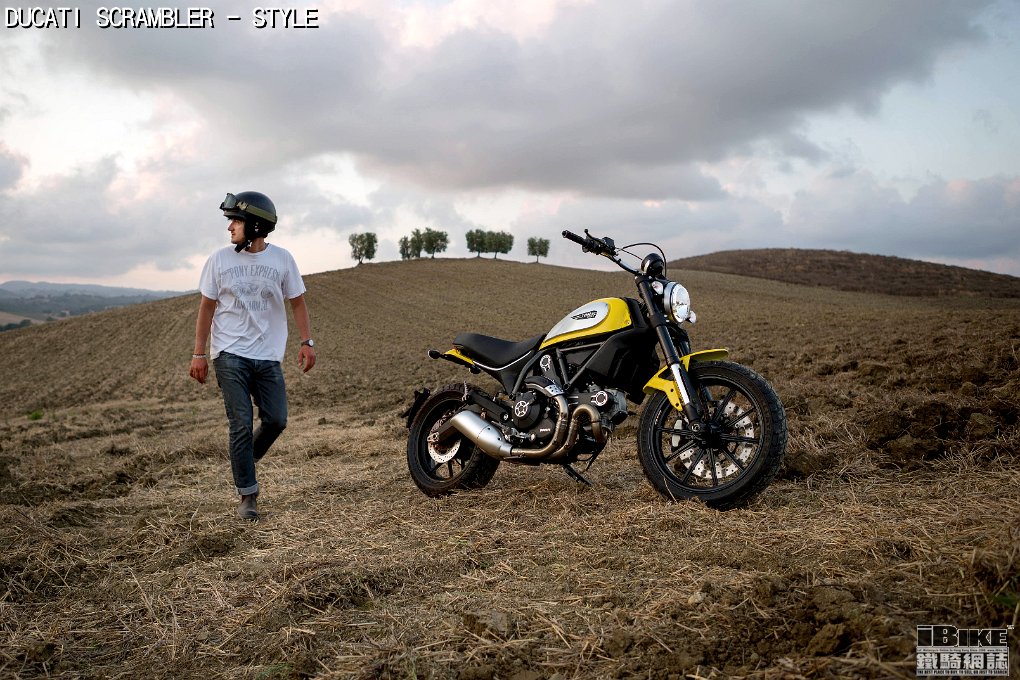 21-65 DUCATI SCRAMBLER